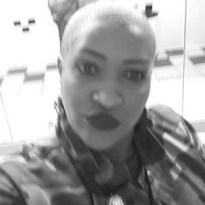 Meet your Posher, Paula